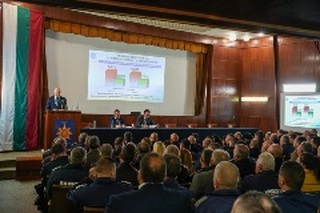 Всеки съвестен служител ще срещне подкрепата ни, заявиха министър Митов и главен комисар Рашков на отчета на ОДМВР-Пловдив
