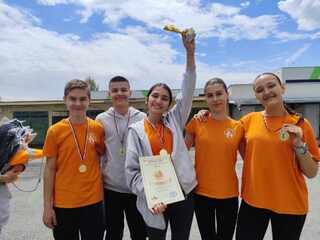 Отборът на II ОУ "Д-р Петър Берон"- Шумен е победител в състезанието „ Млад спасител“