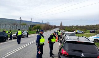 В ход на територията на РУ- Нови пазар е специализирана полицейска операция по безопасност на движението