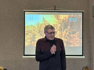 Извънредна родителска среща за опасностите от употребата на вейп устройствата  и синтетичните наркотици сред младите хода се проведе в Шумен