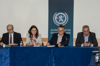 На 28.05.2019 г., в сградата на Интер Експо Център се проведе Кръгла маса на тема: „Киберсигурност. Предизвикателства пред институциите и бизнеса в България“, организирана от Асоциацията на полицейските началници в Р България