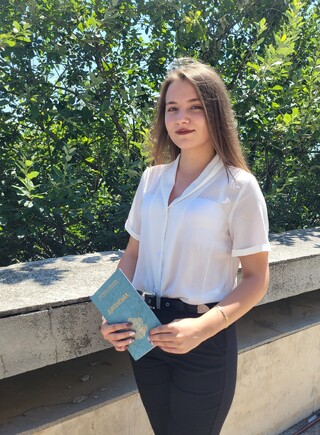 Първи от самото начало и все по-високо устремени: първокурсниците от АМВР