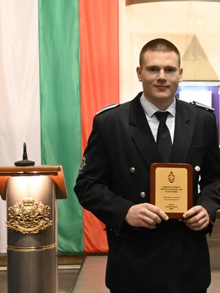 Добрият пример: курсант Светлин Занков