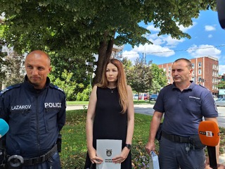 Кметът на община Плевен награди полицейски служители
