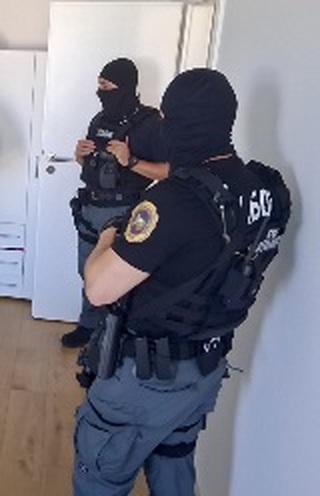 ГДБОП и ДАНС неутрализираха престъпна група за международен трафик на наркотици