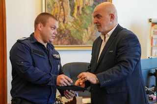 Шестима полицаи от Пето РУ СДВР са наградени от Комисията по вътрешна сигурност и обществен ред в Народното събрание