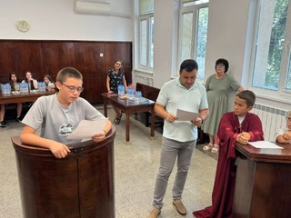 Деца посетиха съда и влязоха в ролята на адвокати и съдии