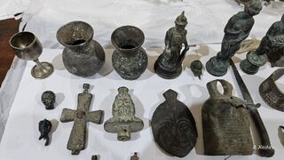 Служители от Участък - Вълчедръм при РУ - Лом иззеха културно-исторически ценности от частен дом в с. Бъзовец, общ. Вълчедръм