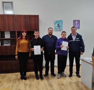 Двама десетокласници от Исперих получиха грамоти за доблестна постъпка