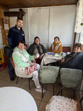 Полицията близо до хората