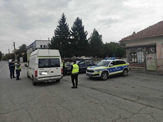 Полиция и жандармерия със специализирана операция срещу битовата престъпност, незаконната сеч и пътнат безопосност