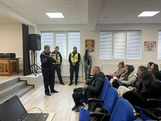 Служители на РУ-Костенец беседваха с гимназисти за отговорността на пътя
