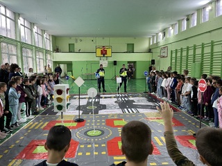 Шестото издание на кампанията „Пресичам безопасно с TEDI“ стартира от Велико Търново
