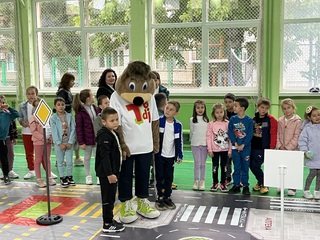 Шестото издание на кампанията „Пресичам безопасно с TEDI“ стартира от Велико Търново