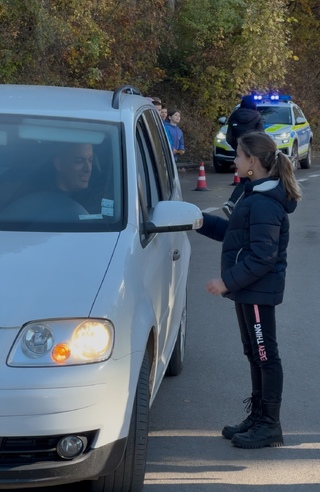 Четвъртокласници от Годеч с акция за пътна безопасност