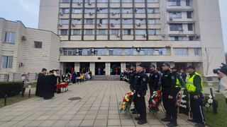СЛУЖБА, ЧЕСТ И ПРИЗНАТЕЛНОСТ – РУСЕ ОТБЕЛЯЗА ДЕНЯ НА ПОЛИЦИЯТА