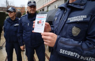 Десетки видински пенсионери получиха флаери-календари с препоръки как да реагират при опити да бъдат измамени по телефона
