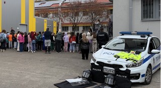 Полицаи гостуваха на второкласници от ОУ „Екзарх Антим I“ в Пловдив