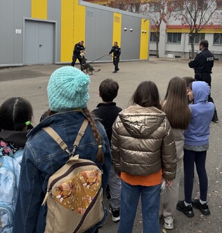 Полицаи гостуваха на второкласници от ОУ „Екзарх Антим I“ в Пловдив