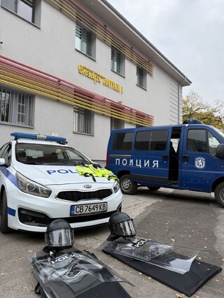 Полицаи гостуваха на второкласници от ОУ „Екзарх Антим I“ в Пловдив