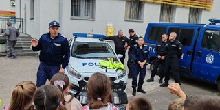Полицаи гостуваха на второкласници от ОУ „Екзарх Антим I“ в Пловдив