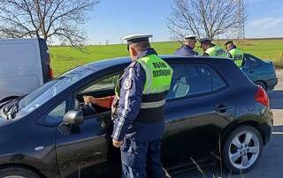Само за два часа по метода "широкообхватен контрол" са констатирани 13 нарушения