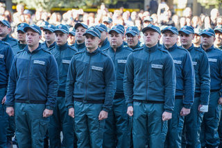 400 стажанти от днес са пълноправни служители в Главна дирекция „Гранична полиция“