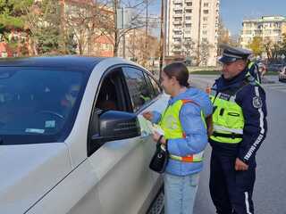 ОДМВР-Благоевград и шестокласници от Второ основно училище „Димитър Благоев“ с апел към водачите в Световния ден за възпоменание на жертвите на пътнотранспортни произшествия