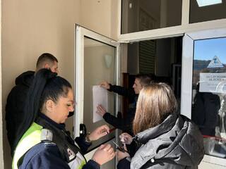 Гимназисти от Своге с инициатива по повод Световния ден за възпоменание на жертвите от ПТП