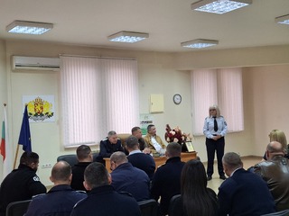 Началникът на сектор „Охранителна полиция“ при Пето РУ  гл. инспектор Валя Тодорова се пенсионира след 35 години служба
