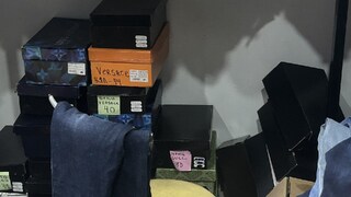 Близо 1000 стоки с лога на защитени марки са иззети от служители на сектор "Противодействие на криминалната престъпност" към областната дирекция