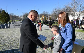 Бакалаври и магистри от випуск 2025 получиха своите дипломи