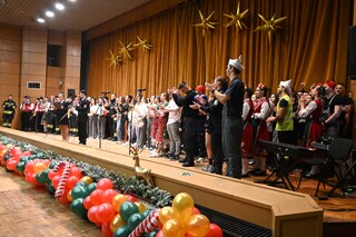 Коледният концерт на курсантите от АМВР разкри скрити таланти