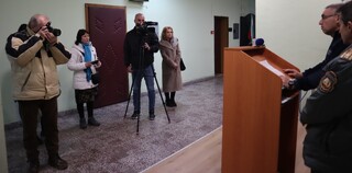Полицаите и пожарникарите предприемат мерки за осигуряване на обществения ред, пътната и пожарна безопасност в региона по време на коледните и новогодишни празници