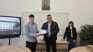 Честността има лице: Двама ученици от Русе отличени от ОДМВР за висока гражданска доблест
