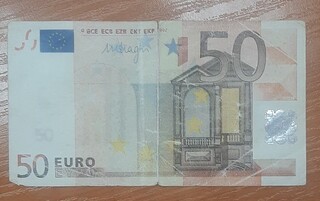 Криминалисти от РУ- Шумен установиха мъж, прокарал в обрaщение неистинска евро банкнота