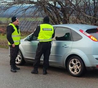 Специализирана операция на полиция и жандармерия в Сливенско