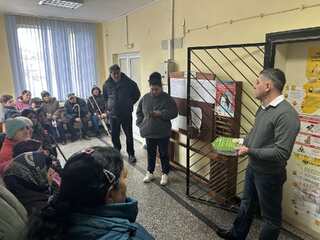 Началникът на РУ- Нови пазар гл. инсп. Веселин Райнов проведе среща с жители на село Каспичан