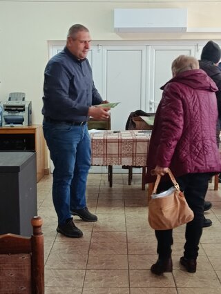 Служители на полицейския участък в Каспичан с превантивни мерки срещу телефонните измами и домовите кражби