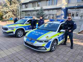 Полицаи и пожарникари от областта се включиха в Международния ден в памет на служителите на реда, загинали при изпълнение на служебния си дълг