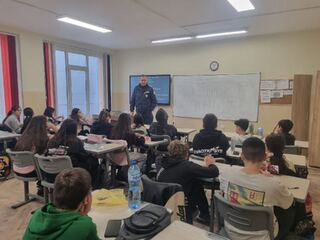 Тематични занятия по програмата Детско полицейско управление