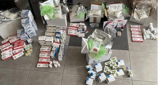 Служители на отдел „Икономическа полиция“- СДВР предотвратиха изпращането на пратки с лекарствени продукти с неясен произход за страни от ЕС
