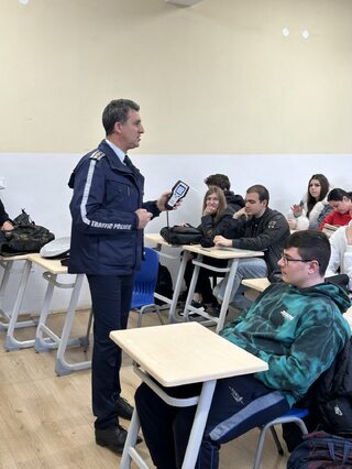 ОДМВР-Шумен с превантивна кампания сред зрелостниците: „Безопасността на пътя е споделена отговорност“