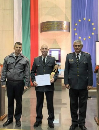 Младши инспектор Юри Дзобелов от Районна служба ПБЗН в Нова Загора с голямо признание в Националния конкурс „Пожарникар на 2025 година” 