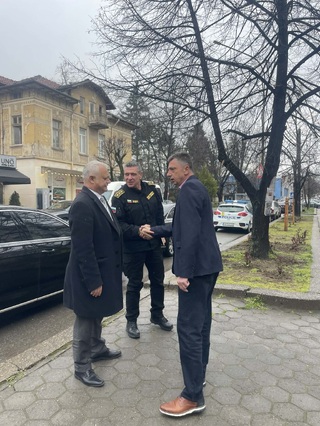 Министър Емил Дечев, изпълняващият длъжността главен секретар на МВР гл. комисар Георги Кандев и зам. министър Калоян Калоянов проведоха работна среща с ръководния състав на  ОДМВР – Кюстендил