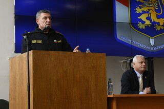 Министър Дечев: Действайте абсолютно безкомпромисно срещу всеки извършител на изборно престъпление