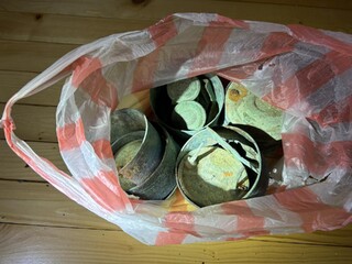 Множество предмети с вид на културно-исторически ценности сa иззети от частен дом в село Царев брод