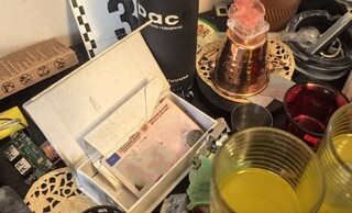 Петима мъже, които теглили множество кредити с чужди лични данни, са задържани за икономически измами
