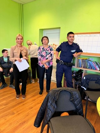 Три отбора от петокласници от ОУ „Димитър Димов“ в Ловеч премериха сили в състезанието „Ваканция Здравей! Да играем безопасно!”