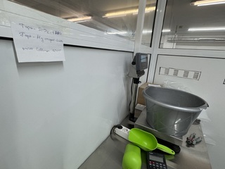 ГДБОП и СДВР разкриха цех и склад за фалшиви хранителни добавки при международна операция